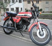 1976 Yamaha RD 200 DX photo